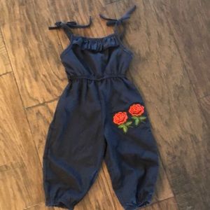 Adorable romper 18-24 months in great shape